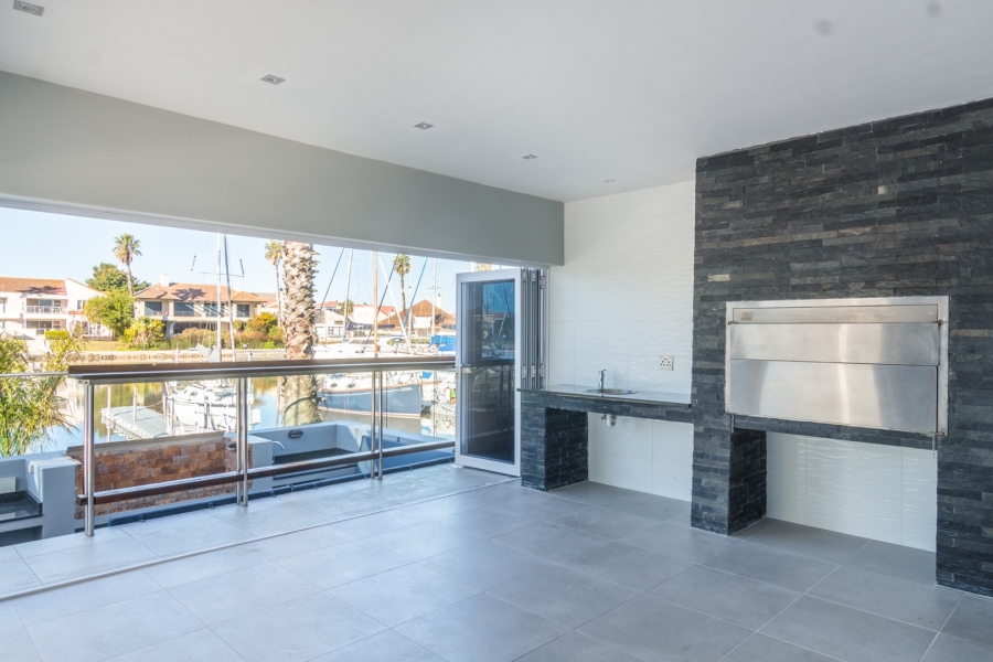 5 Bedroom Property for Sale in Laaiplek Western Cape